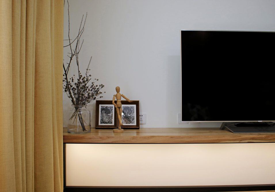 佛山市龍光&middot;天瀛輕奢風(fēng)格三居室裝修案例