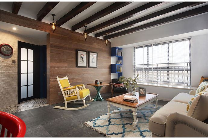 廣州市東風(fēng)廣場美式風(fēng)格三居室裝修案例