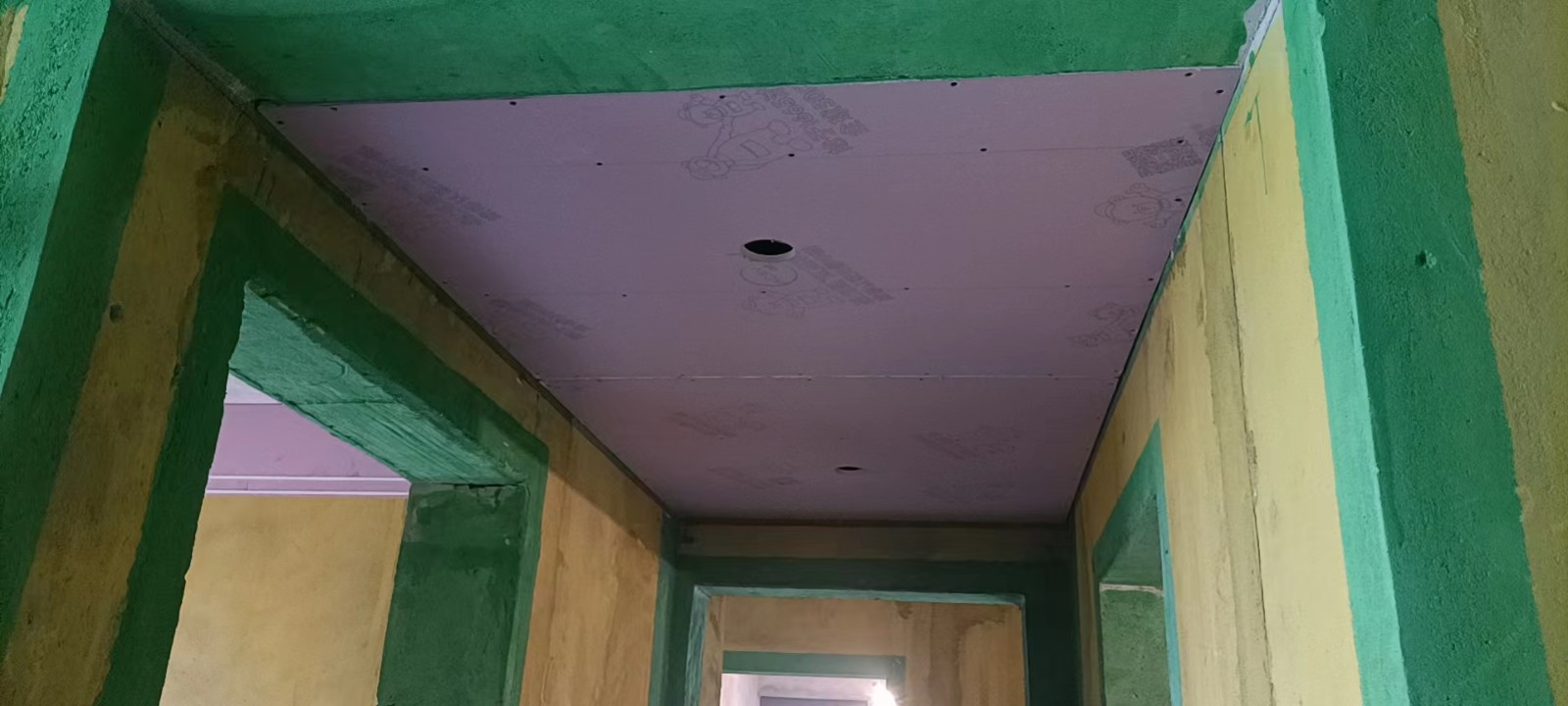 木工進(jìn)場(chǎng)